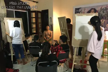 Học Thi Vẽ Khối H – H1 Tại PICS Studio: Luyện Thi Năng Khiếu Ngành Thiết Kế